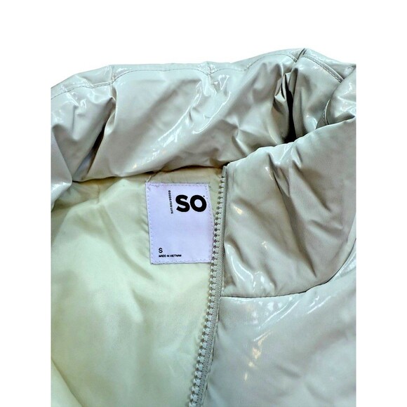 SO Quilted Puffer  Vest Women's Size Small Cropped Shiny - White/Cream - NWT - Picture 3 of 7